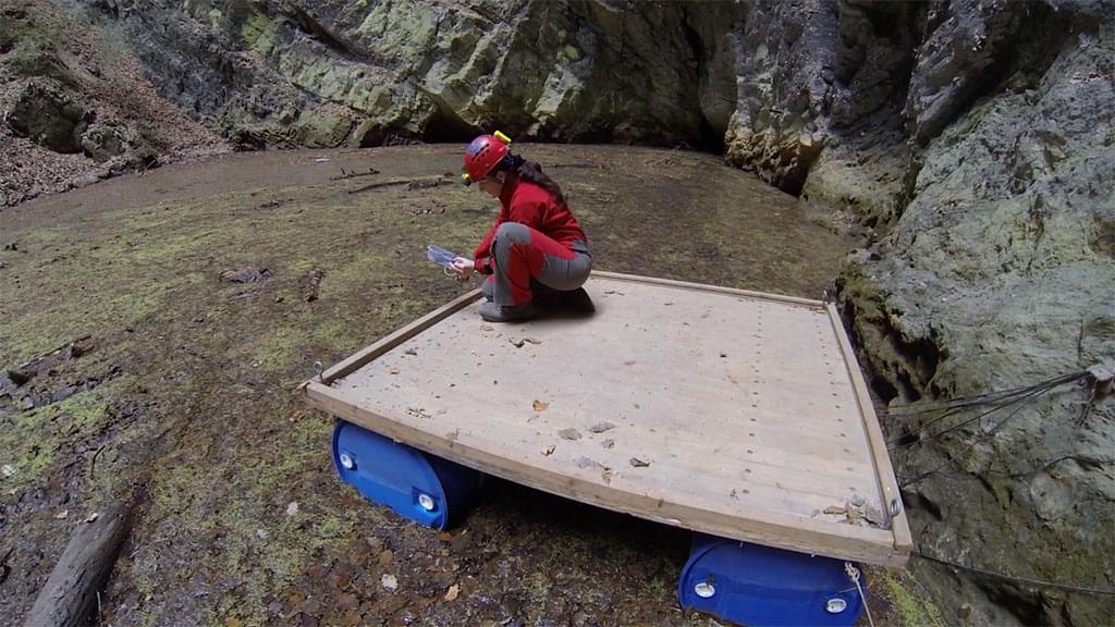 Neuron Expedition — exploring the Hranice Abyss, 2015