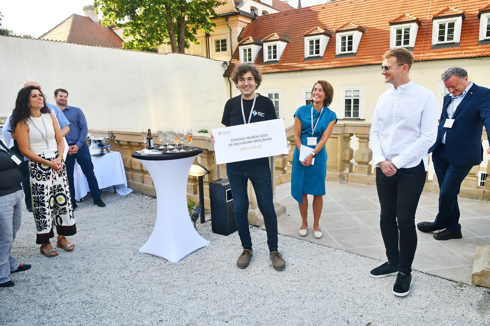 NF Neuron Garden Party 2022