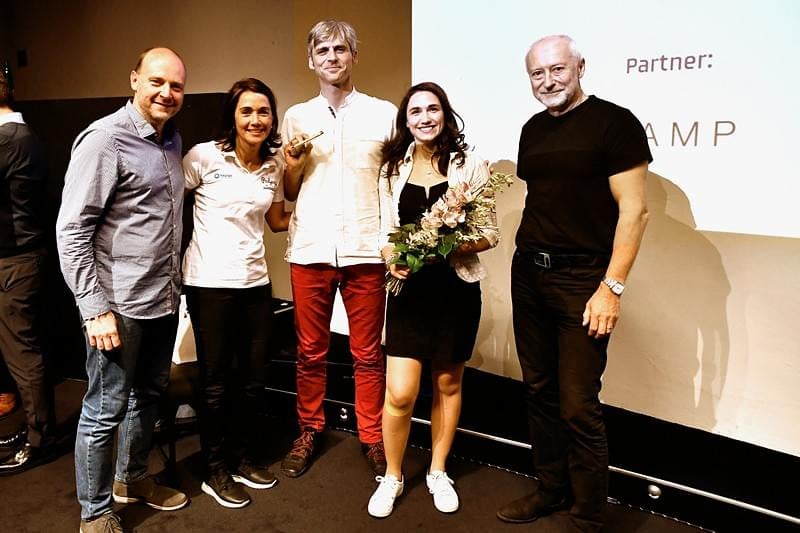 A packed CAMP in Prague set off with Neuron's expedition members on a journey towards discoveries