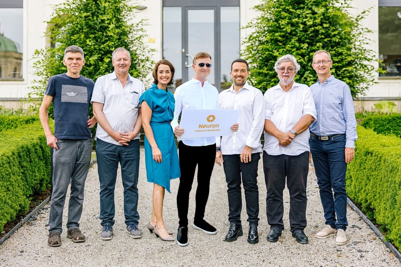 Dalibor Dědek has given CZK 100 million to the Neuron Foundation
