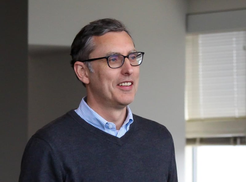 A portrait of Tomáš Cihlář, laureate of the Extraordinary Neuron Award